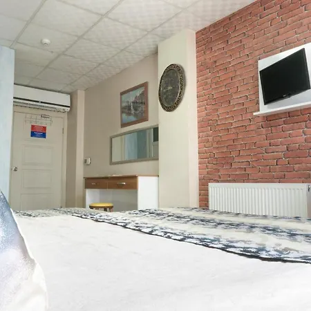 Kocak Hotel *